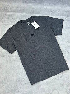 CAMISETA NIKE LOOSE FIT CINZA ESCURO