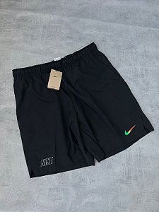 Bermuda Nike Training Masculina