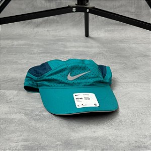 BONE NIKE TAILWIND (VERDE AGUA)