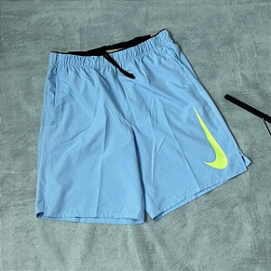 SHORT NIKE CHALLENGER LILAS