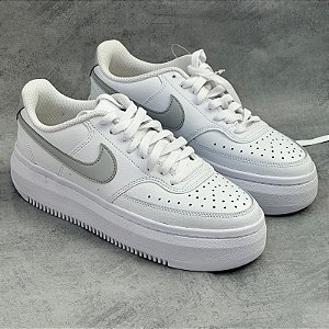 TENIS NIKE COURT VISION ALTA