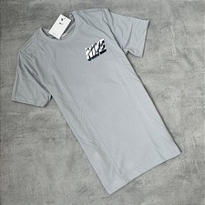 CAMISETA NIKE DRI-FIT SUMMER (CINZA)