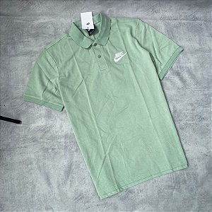 POLO NIKE SPORTWEAR VERDE OLIVA