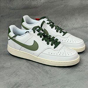 TENIS NIKE COURT VISION LO (BRANCO-VERDE)