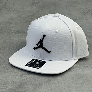 BONÉ JORDAN PRO (BRANCO)
