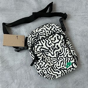 SHOULDER BAG NIKE BR AMAZON (PRETO\BRANCO)