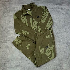Conjunto Nike NSW Club Fleece Shoebox (VERDE MILITAR)