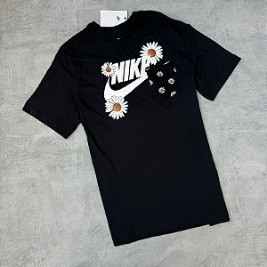 Camiseta Nike Floral - preto