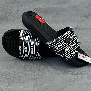 Chinelo Nike Victori One Just do it - Preto