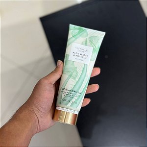Creme Victoria´s secret 236 ML - hibiscus