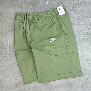 Bermuda Nike Cargo Verde - FB1236-386