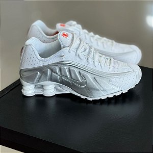 TENIS NIKE R4 (WHITE\METALIC SILVER)