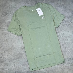 CAMISETA NIKE SPORTWEAR VERDE OLIVA