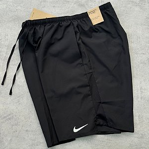Shorts Nike Challenger - Preto
