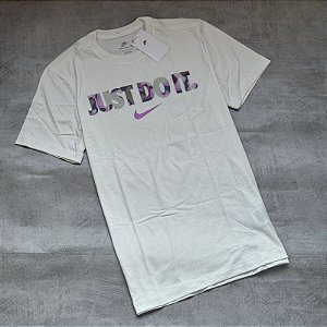 Camiseta nike ¨Just do It¨ detalhe roxo - branco