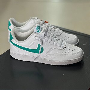 Tênis Nike Court Vision Low-Branco e verde
