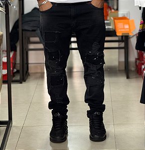 Calça jeans escura com respingos - tintas 0224