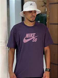 Camiseta Nike SB CV7539-574