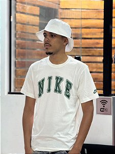 Camiseta Nike Sportswear Club - FZ7987-133