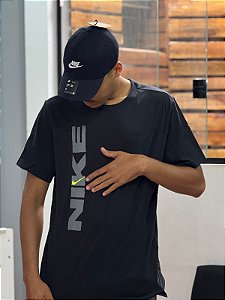 Camiseta Nike Dri-FIT Vintage Fitness Masculina - HF6147-010