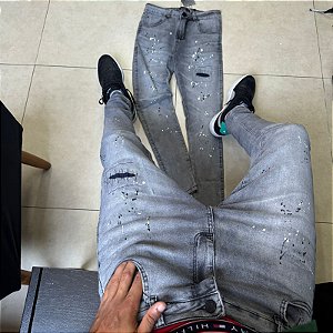 Calça Jeans Skinny Cinza Cerzido