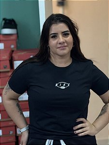 Camiseta Nike Sportswear Club Feminina