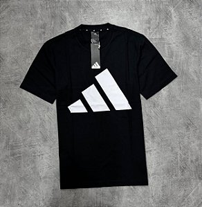 Camiseta Essentials Big Logo- Preta