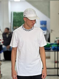 CAMISETA LACOSTE - BRANCA GOLA ASSINALADA
