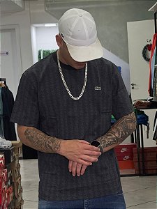 CAMISETA LACOSTE MONOGRAM- PRETA