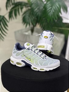 Tenis Nike Air Max Plus Pebble Grey Lime
