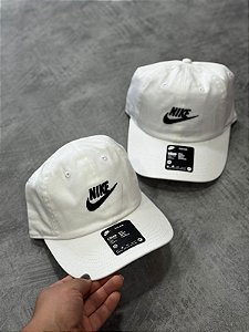 Boné Nike Club Futura Wash Infantil - Branco