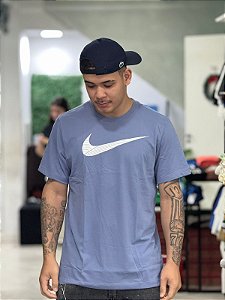 CAMISETA NIKE SWOOSH- LILÁS