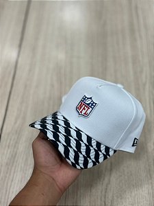 BONE NEW ERA - PRETO E BRANCO