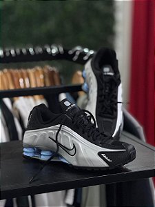 Nike Shox R4 Metallic Silver Black Psychic Blue CW2626-004