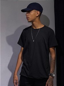 Camiseta preta slim basica 0001