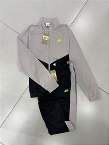 Conjunto Nike Tracksuit - Cinza + Preto
