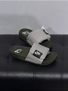 SLIDE NIKE OFFCOURT CINZA E VERDE- DQ9624-300