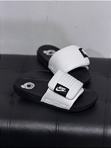 SLIDE NIKE OFFCOURT PRETO COM BRANCO- DQ9624-100