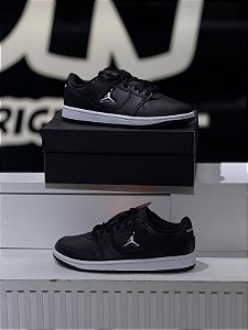 TÊNIS JORDAN COURT CONNECT LOW- PRETO