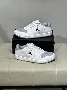 TÊNIS JORDAN COURT CONNECT LOW- Branco + Cinza