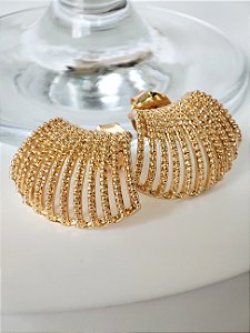 Brinco meia argola texturizada - Cami