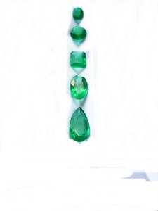 Esmeralda Lapidada boa - Cut Emerald Good quality