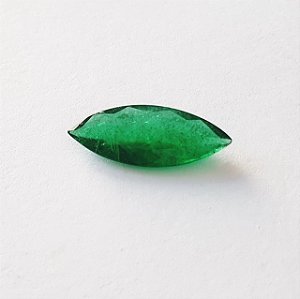 Gema Esmeralda Lapidada Navete  - Cut Emerald quality Shuttle Form