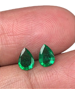 Gema Esmeralda Lapidada Gota extra AAA - Cut Emerald quality