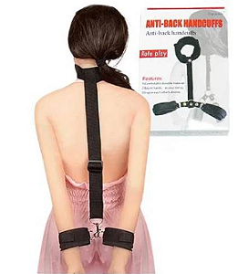 COLEIRA COM ALGEMA DE MÃO