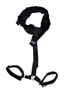 COLEIRA COM ALGEMA DE MÃO