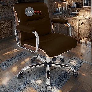 Cadeira Original Eames Diretor com Rodinhas Cromadas e Anti Risco Linha Capa em Madeira Marrom