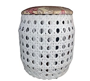 Puff Banco Piscina Sacada Colmeia Branco Fibra Com Assento Estofado Floral