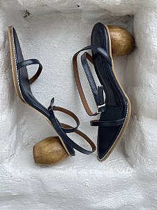 Sandália  Denise salto madeira