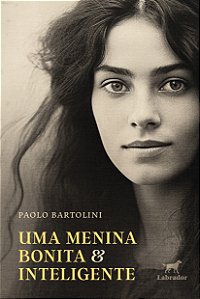 Uma menina bonita e inteligente